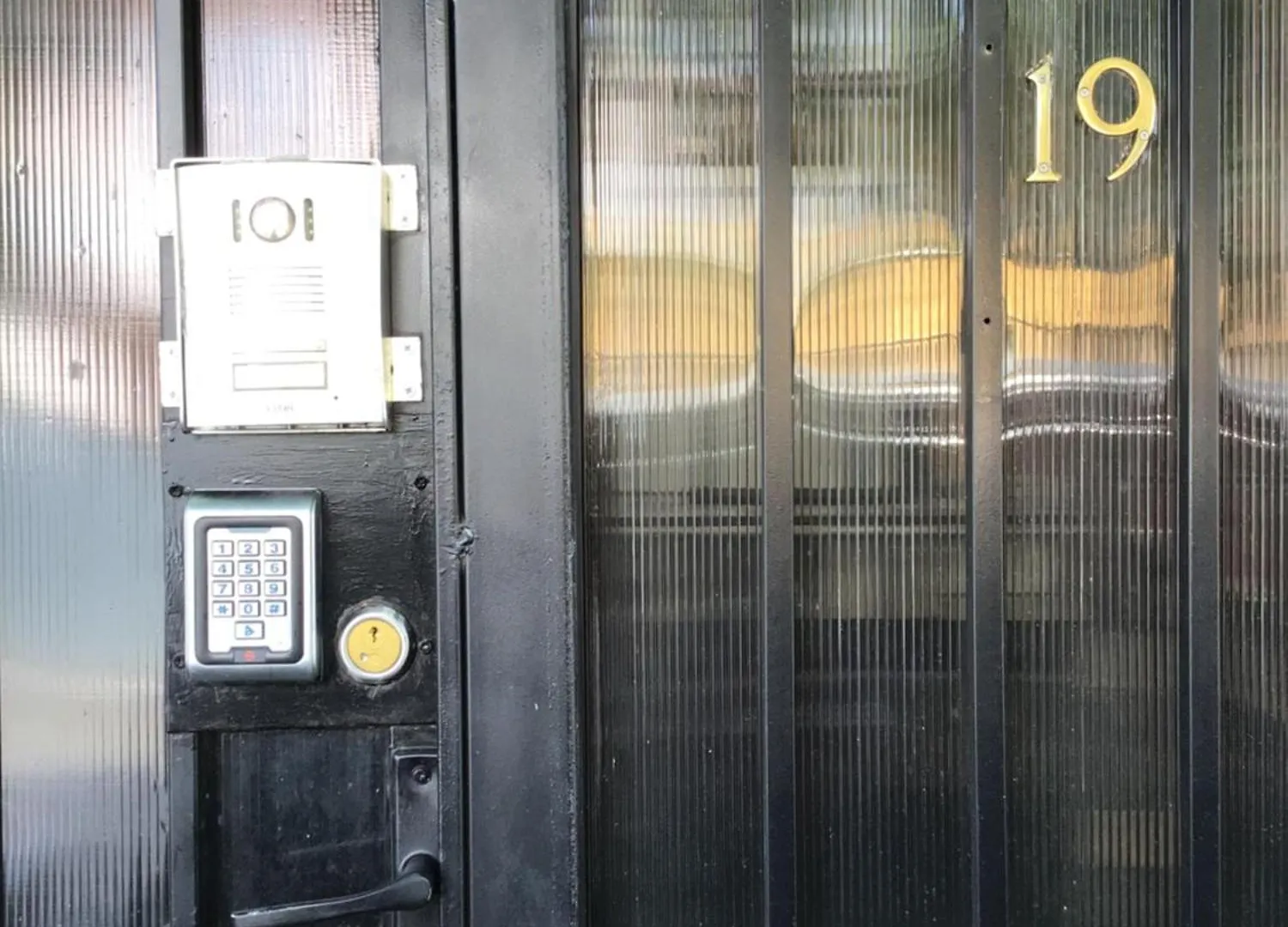 Rora Rose Hotel Bucharest Guest house